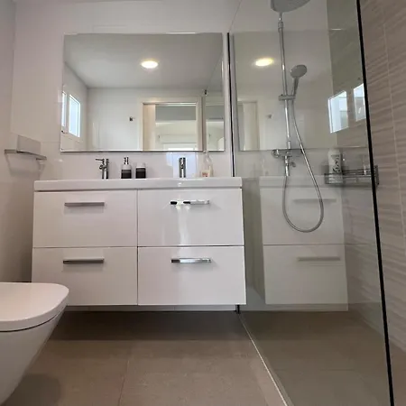 Spectacular 3-bedroom In Playa Del Ingles *